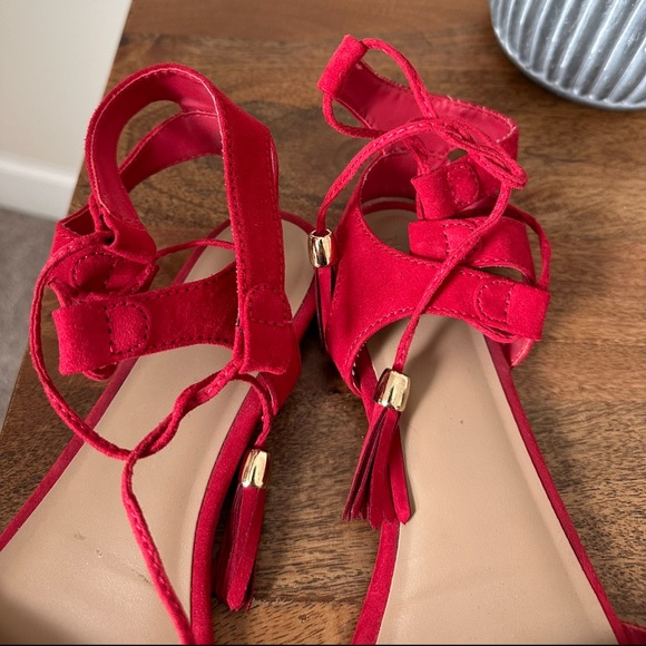 Red sandals - Picture 2 of 3
